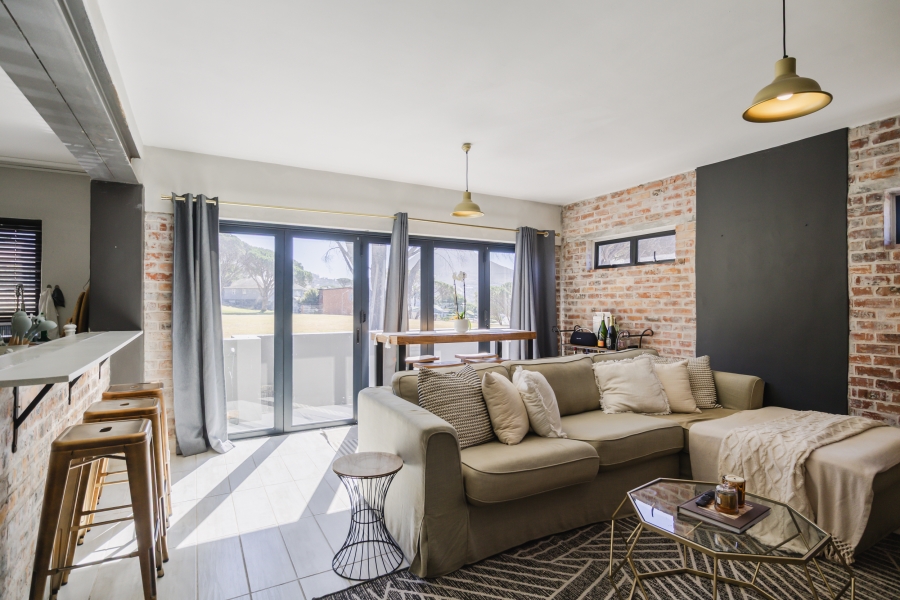 6 Bedroom Property for Sale in Vredehoek Western Cape